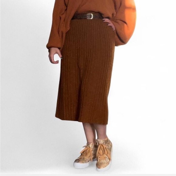 Casual Corner Dresses & Skirts - 70s vintage Casual Corner Warm Brown Midi Skirt